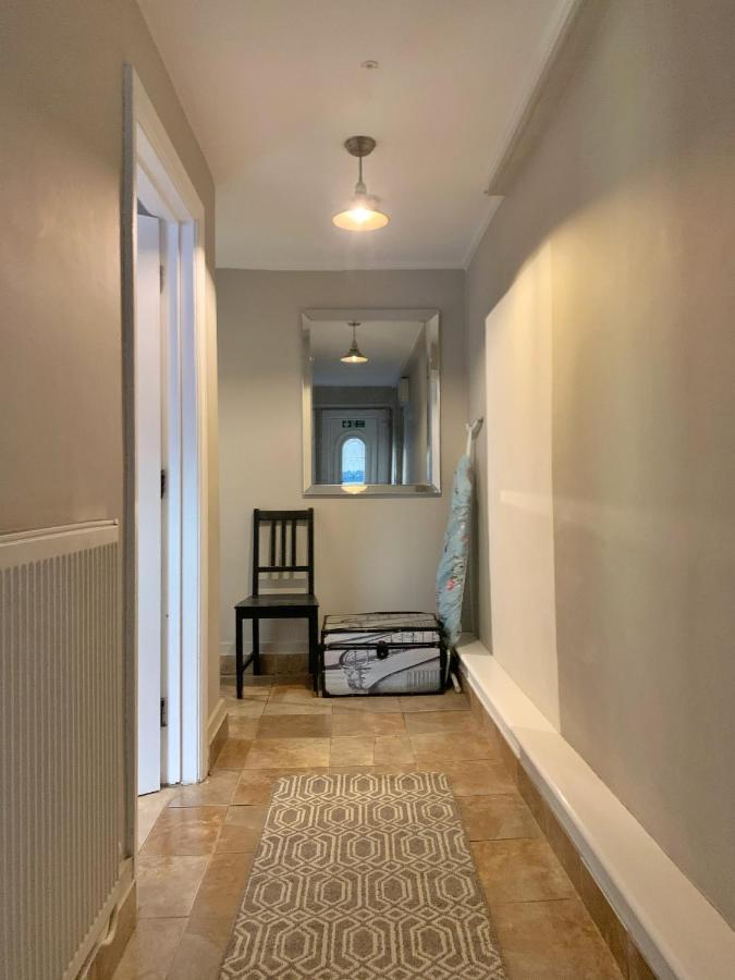 Central City Garden Apartment Кардифф Экстерьер фото